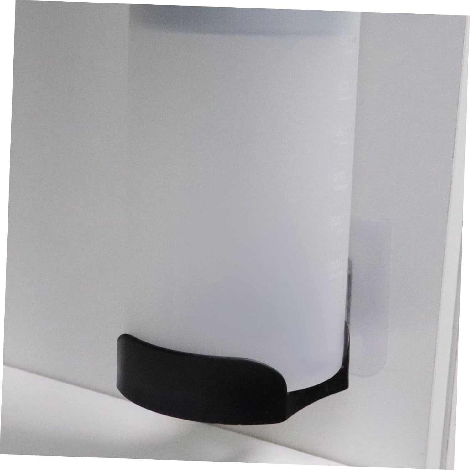 HOLIDYOYO 2pcs Wall-Mounted Soap Dispenser Bracket Holder