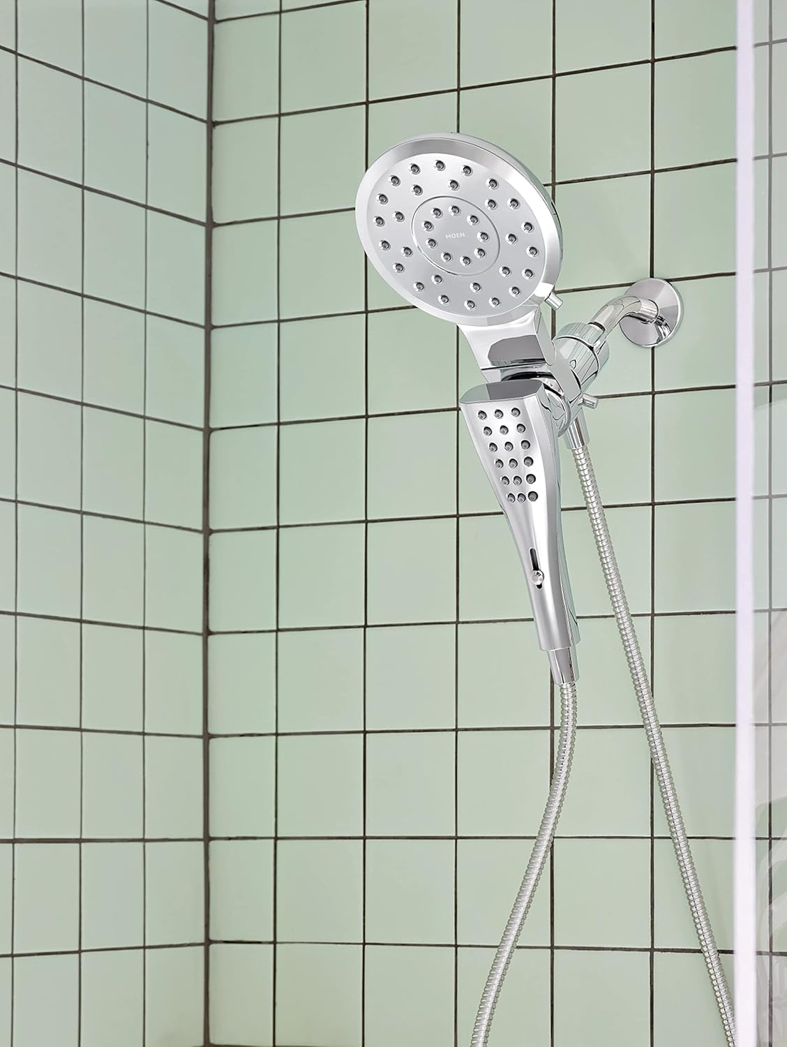 Moen Verso Chrome Rain Handheld Shower Set