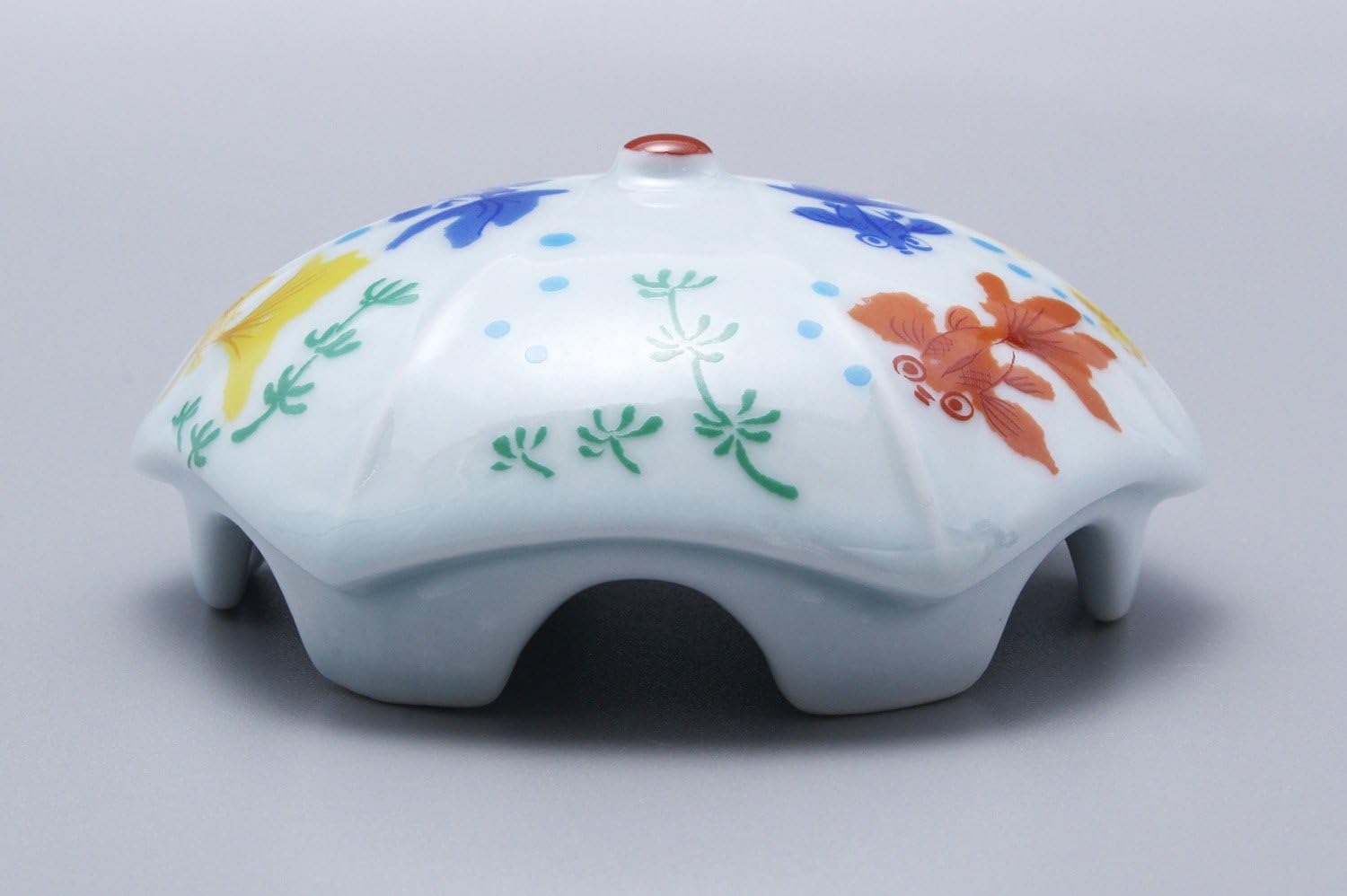 TOYO CERAMICS Arita Ware Drain Cover 28 Inch Porcelain Goldfish Design